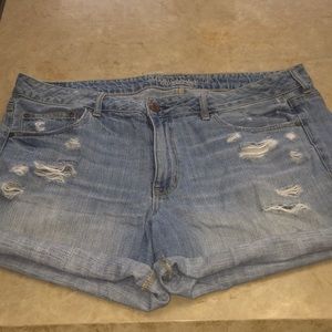 American Eagle Boy Midi Shorts